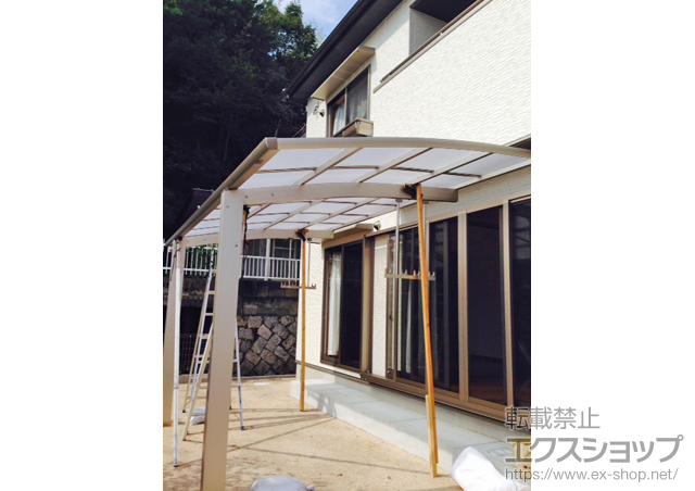 広島県広島市ののカーポート プレシオスポート 積雪〜20cm対応＋ヴェクターテラス　吊り下げ式物干し　標準　2本入り 施工例