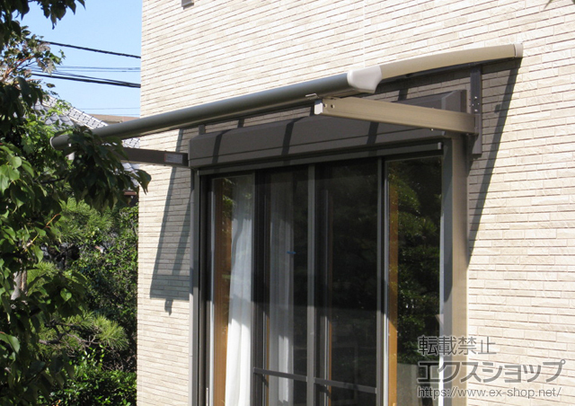 東京都江戸川区のLIXIL リクシル（トステム）のバルコニー・ベランダ屋根 パワーアルファ L型 ルーフタイプ 単体 積雪〜30cm対応 施工例