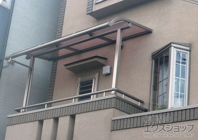 大阪府寝屋川市のLIXIL リクシル（トステム）のバルコニー・ベランダ屋根 ライザーテラスII R型 屋根タイプ 単体 積雪〜20cm対応 施工例