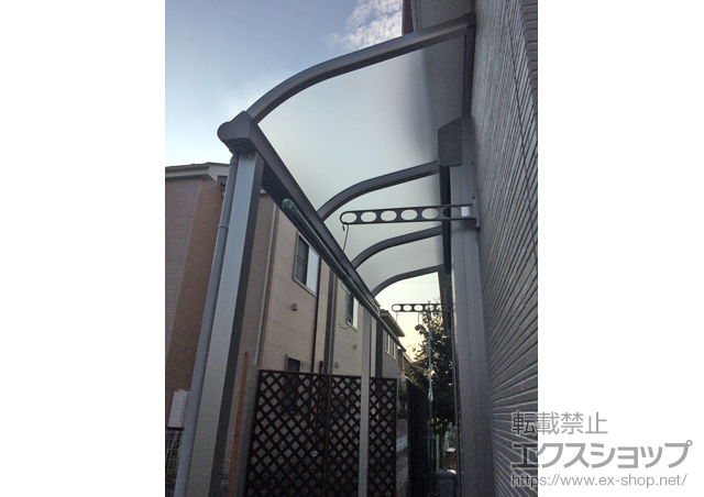 埼玉県草加市ののテラス屋根 プレシオステラス R型 テラスタイプ 単体 積雪〜20cm対応 施工例