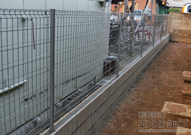 群馬県前橋市ののフェンス・柵 ハイグリッドフェンスN8型 フリーポールタイプ 施工例