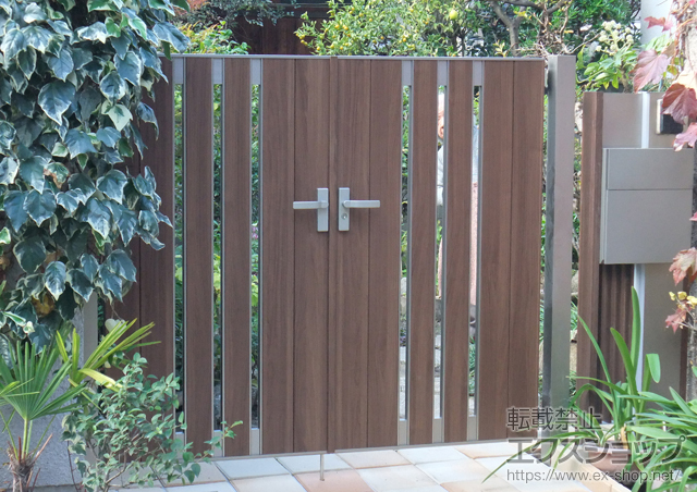 大阪府松原市のの門扉 ジオーナ門扉 SA型 両開き マテリアルカラー 柱使用 施工例