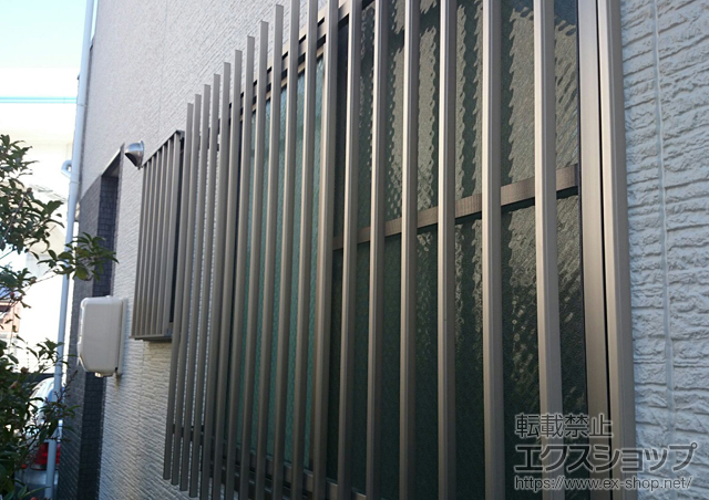 広島県広島市のLIXIL リクシル（トステム）の面格子・窓格子 アルミ面格子 A型 施工例