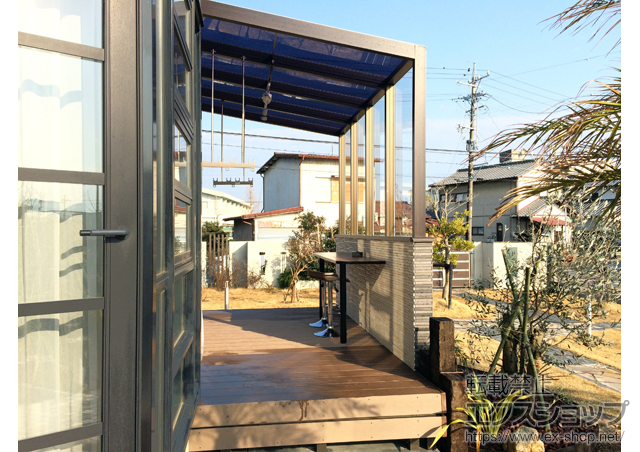 静岡県袋井市ののテラス囲い・サンルーム cocomaII サイドスルー腰壁タイプ （乾式工法）土間仕様 積雪〜20cm対応＋竿掛けＳセット　2本入り 施工例