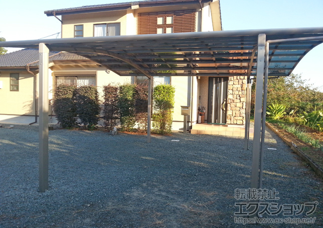 熊本県山鹿市のLIXIL リクシル（トステム）のカーポート カーブポートシグマIII ワイド 積雪〜20cm対応 施工例