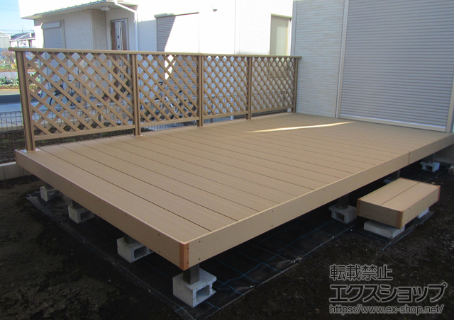 埼玉県上尾市ののウッドデッキ レストステージ 幕板納まり＋独立ステップ＋デッキフェンス 施工例