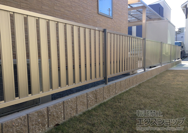 静岡県三島市ののフェンス・柵 ハイミレーヌR4型フェンス フリーポールタイプ 施工例