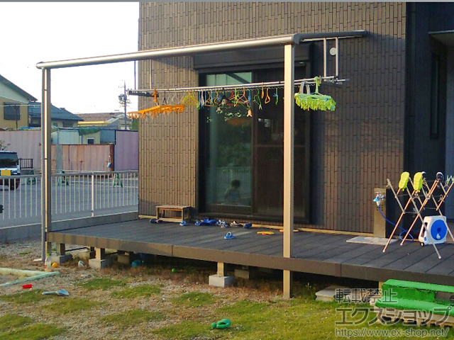 愛知県みよし市ののテラス屋根 プレシオステラス F型 テラスタイプ 単体 積雪〜20cm対応＋吊下げ物干し 施工例