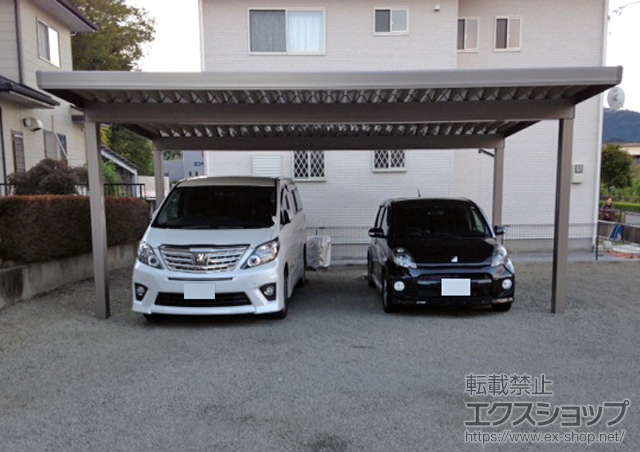 群馬県富岡市のLIXIL リクシル（トステム）のカーポート テリオスポートIII 3000 2台用 角柱4本仕様 積雪〜100cm対応 施工例