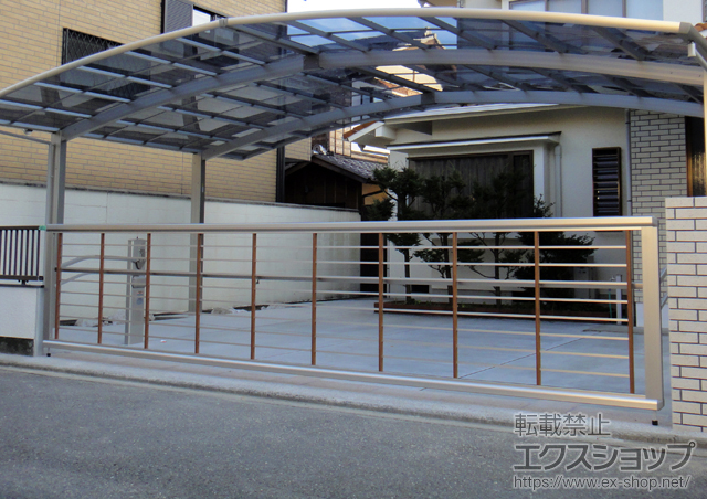 京都府京都市ののカーゲート ルシアスアップゲートワイド 1型 横格子 電動 施工例