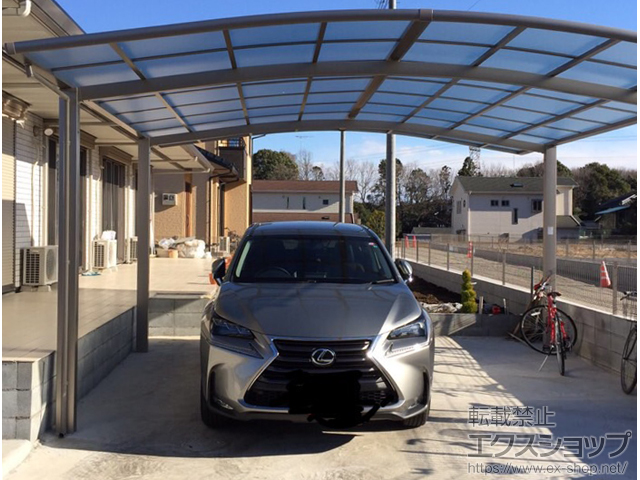 茨城県つくばみらい市ののカーポート ネスカR (ラウンドスタイル) ワイド 積雪〜20cm対応 施工例