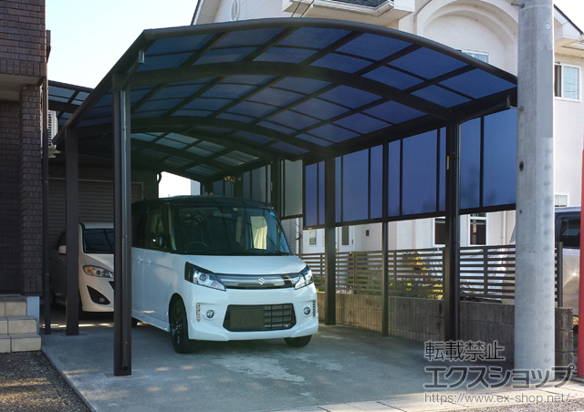 滋賀県彦根市ののカーポート レイナツインポートグラン　積雪〜20cm対応＋レイナツインポートグラン サイドパネル 施工例