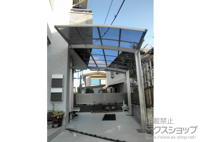 東京都八王子市ののカーポート レイナポートグラン　積雪〜20cm対応＋着脱式サポート柱 2本入り 施工例