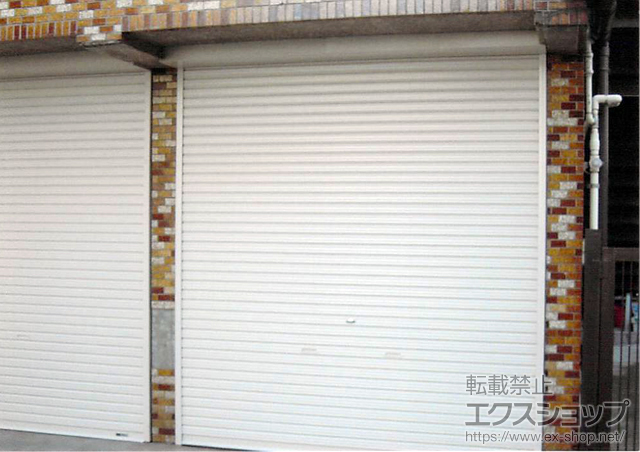 東京都荒川区ののガレージシャッター プラテアII スチールタイプ 手動式 単窓 施工例