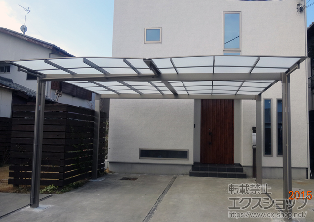 静岡県三島市のLIXIL リクシル（トステム）のカーポート エックスルーフ ワイド 積雪〜20cm対応 施工例
