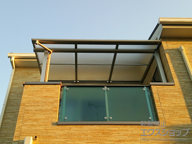 埼玉県日高市ののバルコニー・ベランダ屋根 ヴェクターテラス F型 屋根タイプ 単体 積雪〜20cm対応 施工例