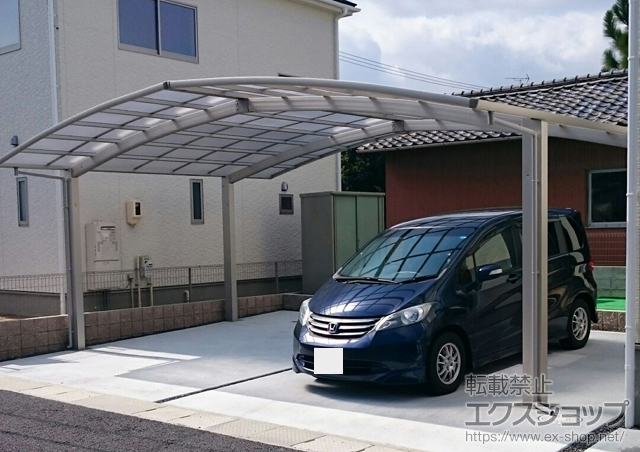 三重県津市ののカーポート レイナトリプルポートグラン　積雪〜20cm対応 施工例