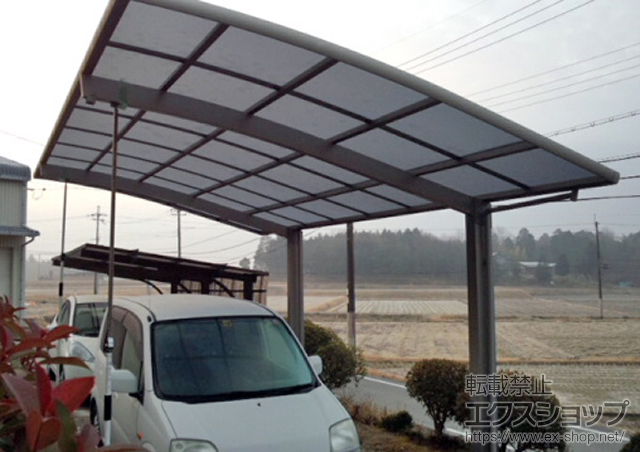 兵庫県加東市のLIXIL リクシル（トステム）のカーポート カーブポートシグマIII 耐風圧強度仕様 積雪〜30cm対応 施工例