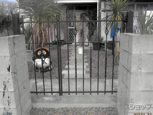 茨城県神栖市のの門扉 ラフィーネ門扉2型 両開き親子 柱使用 施工例