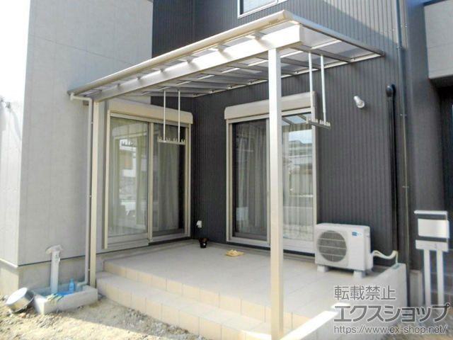 宮崎県延岡市ののテラス屋根 ヴェクターテラス F型 テラスタイプ 単体 積雪〜20cm対応＋吊り下げ式物干し 施工例