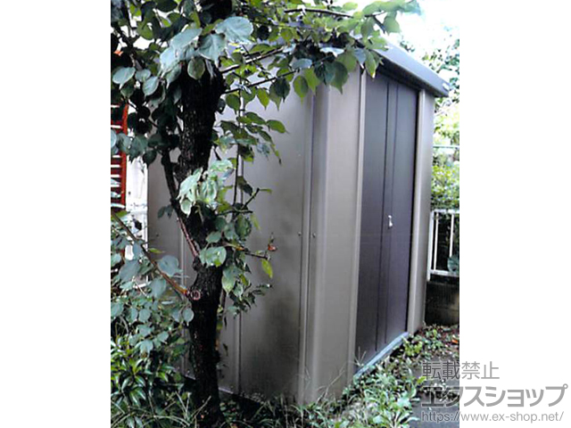 東京都西東京市のの物置・屋外倉庫 エスケーセブン SK7-70 一般型 1800 ×1200×1920(SK7-70)＋棚板棚柱セット 施工例