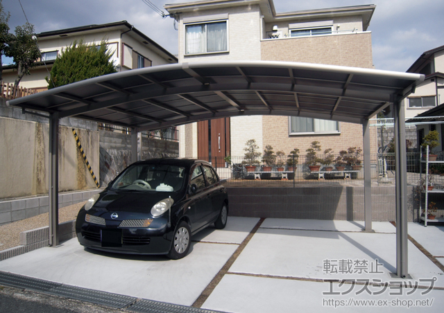 奈良県生駒郡のLIXIL リクシル（トステム）のカーポート カーブポートシグマIII ワイド 積雪〜20cm対応 施工例