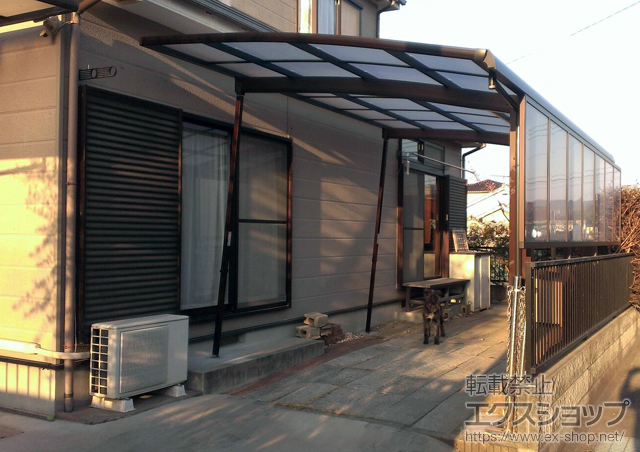 神奈川県小田原市ののカーポート プレシオスポート 積雪〜20cm対応＋サイドパネル＋着脱式サポート 2本入×1セット 施工例