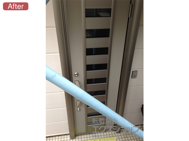 東京都大田区のLIXIL リクシル（トステム）の玄関ドア リシェントK4仕様 22片開きR(ランマ無し) 600型 施工例