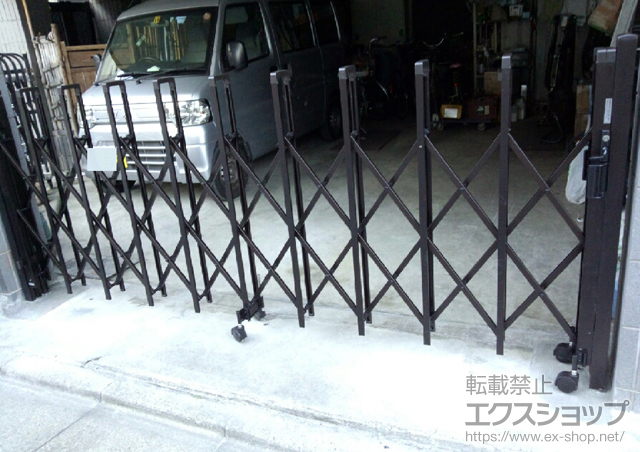 東京都板橋区ののカーゲート トリップゲート RB型 ノンレール 片開き 30S 施工例