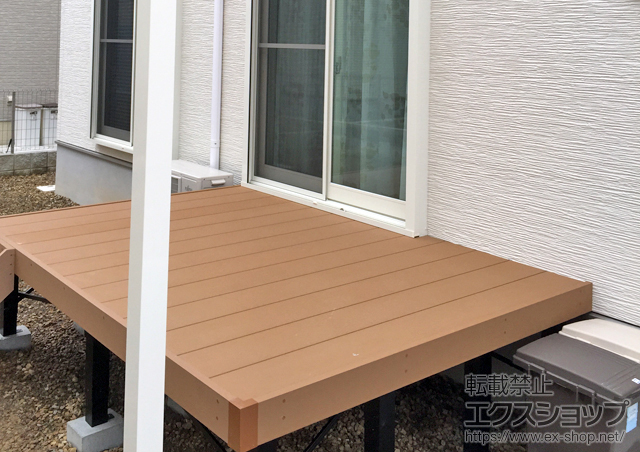 長崎県諫早市ののウッドデッキ リウッドデッキ 200＋階段式リウッドステップ5型 Hタイプ 2段 施工例