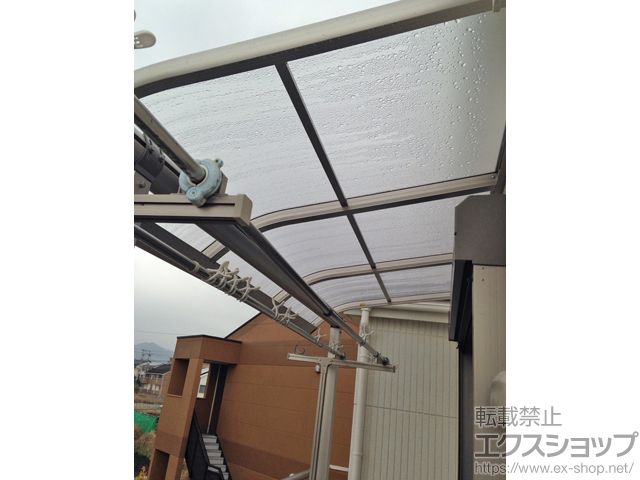 神奈川県平塚市ののバルコニー・ベランダ屋根 プレシオステラス R型 屋根タイプ 単体 積雪〜20cm対応 施工例