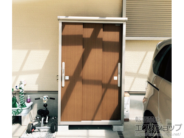 神奈川県大和市のの物置・屋外倉庫 エスモ 一般型 1200×650×1959(ESD-1206AGL WB) 施工例