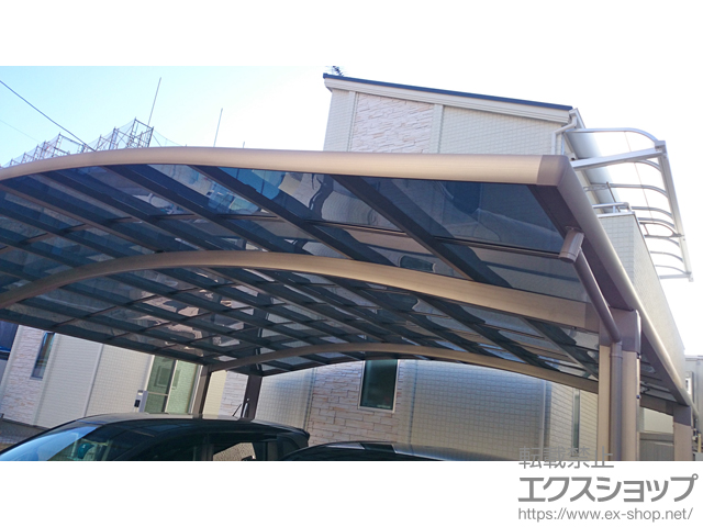 東京都青梅市のLIXIL リクシル（トステム）のカーポート カーブポートシグマIII ワイド 積雪〜20cm対応 施工例