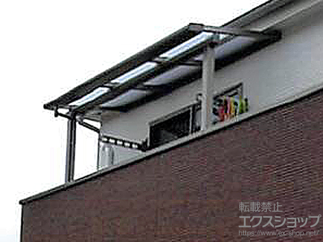 広島県広島市のLIXIL リクシル（トステム）のバルコニー・ベランダ屋根 ライザーテラスII F型 屋根タイプ 単体 積雪〜20cm対応 施工例