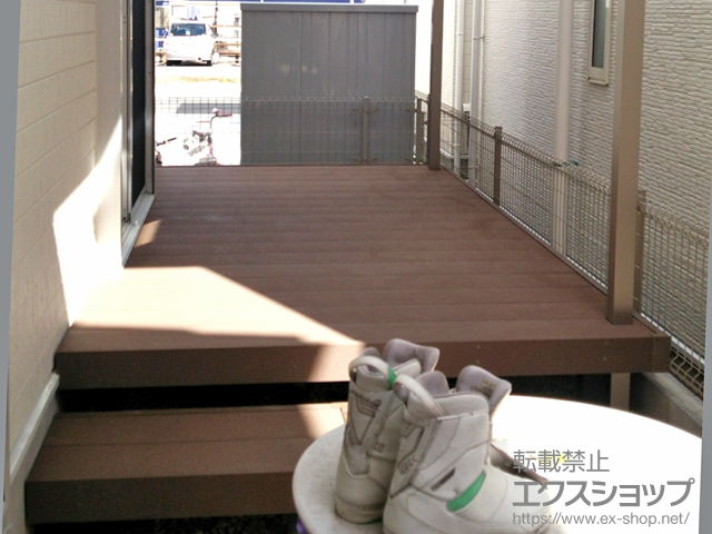 埼玉県草加市ののウッドデッキ リウッドデッキ 200＋独立式リウッドステップ2型 施工例