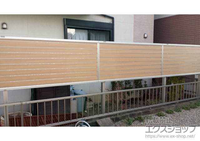 愛知県一宮市ののフェンス・柵 ルシアスフェンスF02型 自由柱施工＜2段支柱＞ 施工例