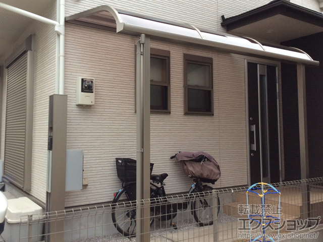 東京都日野市のLIXIL リクシル（トステム）のテラス屋根 ライザーテラスII R型 テラスタイプ 単体 積雪〜20cm対応 施工例