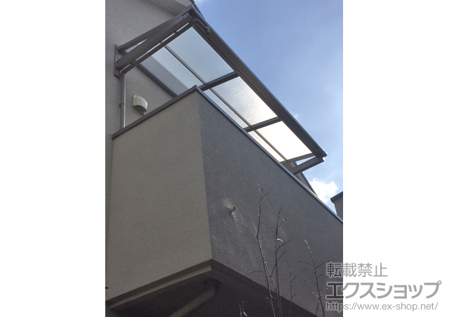 東京都世田谷区のLIXIL リクシル（トステム）のバルコニー・ベランダ屋根 ライザーテラスII F型 ルーフタイプ 単体 積雪〜20cm対応 施工例