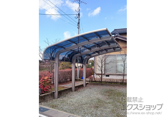 石川県加賀市のLIXIL リクシル（トステム）のカーポート テールポートシグマIII 1500 積雪〜50cm対応＋着脱式サポート ロング柱23用 1本入×3 施工例
