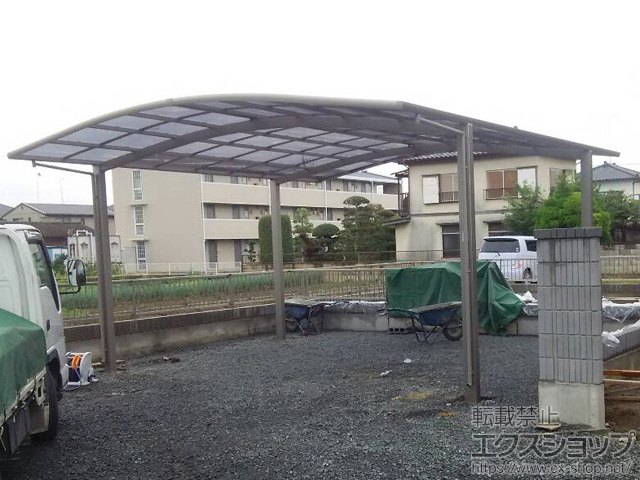 栃木県佐野市ののカーポート ネスカR (ラウンドスタイル) ワイド 積雪〜20cm対応 施工例