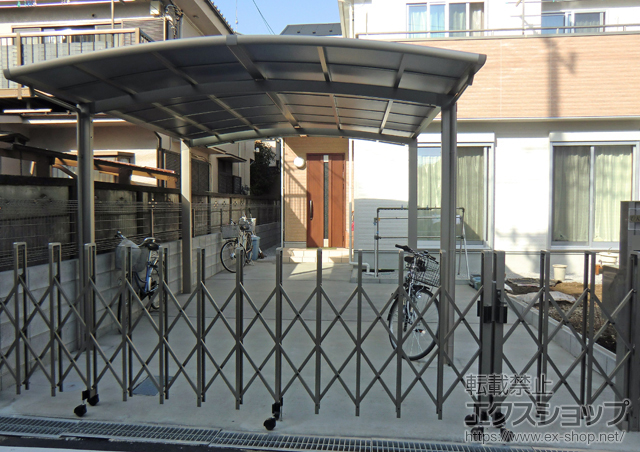 東京都八王子市のLIXIL リクシル（トステム）のカーポート カーブポートシグマIII ワイド 積雪〜20cm対応 施工例