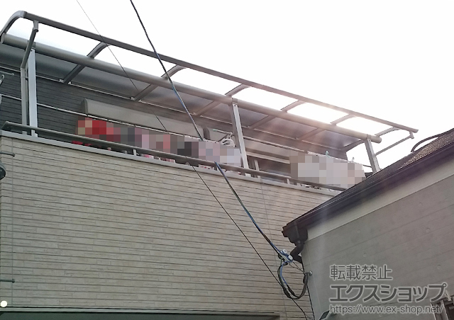 大阪府大阪市ののバルコニー・ベランダ屋根 プレシオステラス R型 屋根タイプ 連棟 積雪〜20cm対応 施工例