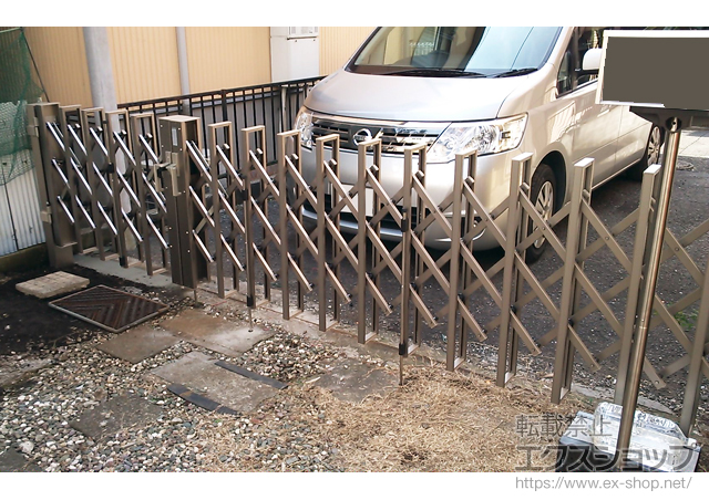 神奈川県横浜市ののカーゲート アルシャインHG ノンキャスター 両開き親子 (130+300) W 施工例