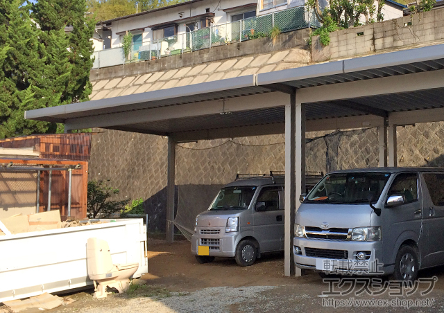 香川県高松市ののカーポート レオンポートneo 3台用 標準鼻隠し 角柱4本仕様 積雪〜50cm対応 施工例