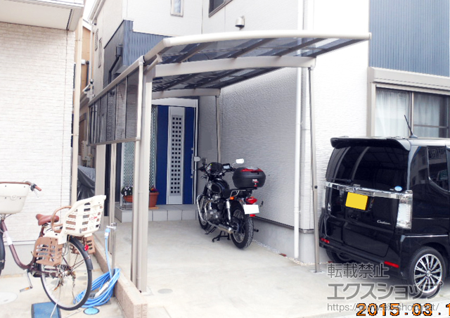 埼玉県志木市のLIXIL リクシル（トステム）のカーポート カーブポートシグマIII 積雪〜20cm対応+着脱式サポート（補助柱） ロング柱23用1本入り×2セット 施工例