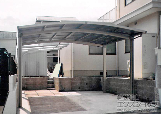 山口県山口市のLIXIL リクシル（トステム）のカーポート カーブポートシグマIII ワイド 積雪〜20cm対応 施工例