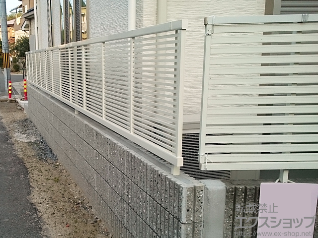 京都府京田辺市ののフェンス・柵 エクスラインフェンス1型 自由柱 施工例