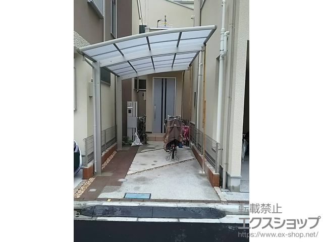 東京都板橋区ののカーポート プレシオスポート 積雪〜20cm対応＋着脱式補助柱(2本入り) 施工例