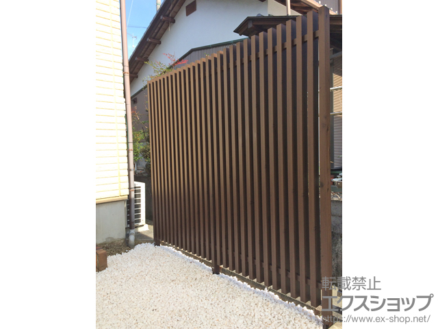 静岡県静岡市ののフェンス・柵 エルファード両面 Ｍ1型 高尺タイプ 間仕切り支柱タイプ 施工例