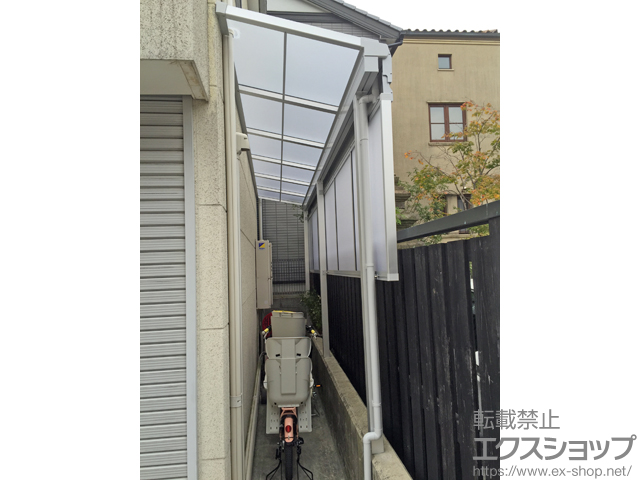 兵庫県神戸市のLIXIL リクシル（トステム）のテラス屋根 ライザーテラスII F型 テラスタイプ 単体 積雪〜20cm対応＋前面スクリーン1段付き＋前面スクリーンふさぎ材 施工例